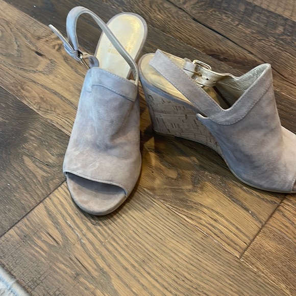 Stuart Weitzman suede and cork wedge sandal. Size 6 1/2 - Picture 1 of 2